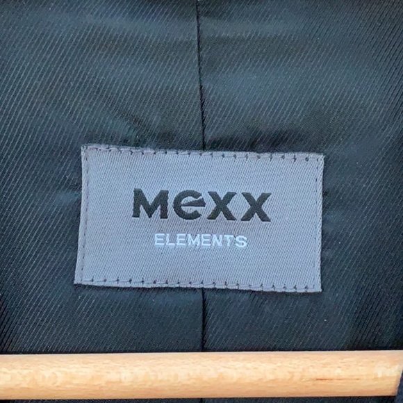 Black blazer - Picture 2 of 4